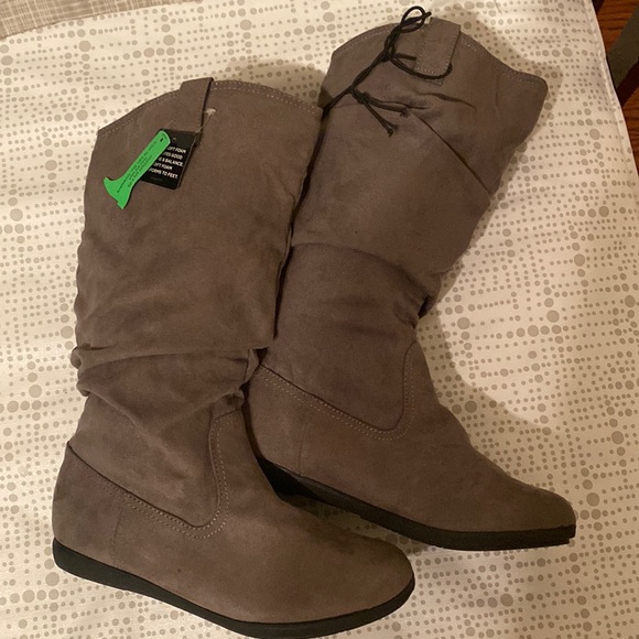Shoes | Womens Boots Size 